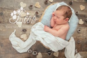 SWIETIES_NEWBORN_FOTOGRAFIE_FOTOGRAAF_MECHELEN_HOVE_BRASSCHAAT_KAPELLEN_BERCHEM_LINT_WILRIJK_KONTICH_BOECHOUT_ANTWERPEN_FAMILIEPORTRET