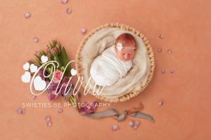 SWIETIES_NEWBORN_FOTOGRAFIE_FOTOGRAAF_MECHELEN_HOVE_BRASSCHAAT_KAPELLEN_BERCHEM_LINT_WILRIJK_KONTICH_LIER_BOECHOUT_ANTWERPEN_EDEGEM_DUFFEL_FAMILIEPORTRET