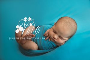 SWIETIES_NEWBORN_FOTOGRAFIE_FOTOGRAAF_DUFFEL_KONTICH_MECHELEN_HOVE_BRASSCHAAT_KAPELLEN_BERCHEM_LINT_WILRIJK_KONTICH_LIER_BOECHOUT_MECHELEN_ANTWERPEN_EDEGEM_VILVOORDE_FAMILIEPORTRET