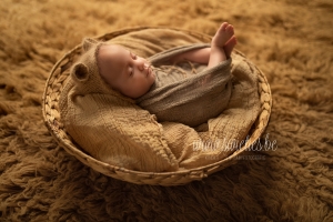 SWIETIES_FINE_ART_NEWBORN_FOTOGRAFIE_FOTOGRAAF_LOKEREN_GENT_ST_NIKLAAS_LEUVEN_KONTICH_DUFFEL_LIER_BORGERHOUT_MECHELEN_MORTSEL_HOVE_LINT_WILRIJK_BOECHOUT_ANTWERPEN_ST-NIKLAAS_EDEGEM_FAMILIEPORTRET