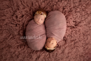 SWIETIES_NEWBORN_FOTOGRAAF_ANTWERPEN_TEMSE_LOKEREN_GENT_LEUVEN_KONTICH_DUFFEL_LIER_MECHELEN_LINT_HOVE_WILRIJK_VILVOORDE_VILVOORDE_ST-NIKLAAS_EDEGEM_FINE_ART_FAMILIEPORTRET