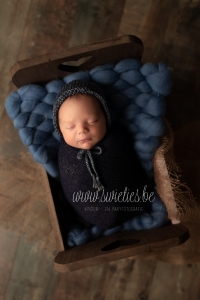 SWIETIES_NEWBORN_FOTOGRAAF_ANTWERPEN_GENT_LEUVEN_KONTICH_DUFFEL_LIER_LINT_MECHELEN_HOVE_WILRIJK_ANTWERPEN_ST-NIKLAAS_EDEGEM_FINE_ART_FAMILIEPORTRET