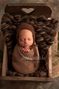 SWIETIES_NEWBORN_FOTOGRAAF_ANTWERPEN_TEMSE_LOKEREN_GENT_LEUVEN_DUFFEL_LIER_LINT_MECHELEN_HOVE_WILRIJK_VILVOORDE_ANTWERPEN_ST-NIKLAAS_EDEGEM_FINE_ART_FAMILIEPORTRET