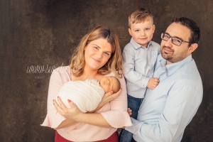 SWIETIES_NEWBORN_FOTOGRAAF_BRASSCHAAT_ANTWERPEN_GENT_LEUVEN_KONTICH_DUFFEL_LIER_LINT_MECHELEN_WILRIJK_ANTWERPEN_ST-NIKLAAS_EDEGEM_FINE_ART_FAMILIEPORTRET