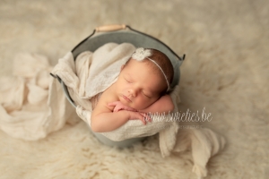 SWIETIES_NEWBORN_FOTOGRAAF_BRASSCHAAT_ANTWERPEN_LOKEREN_GENT_LEUVEN_KONTICH_DUFFEL_HOVE_LIER_LINT_MECHELEN_WILRIJK_ANTWERPEN_EDEGEM_FINE_ART_FAMILIEPORTRET