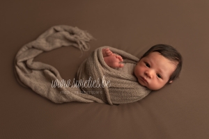 SWIETIES_NEWBORN_FOTOGRAAF_ANTWERPEN_KAPELLEN_LOKEREN_GENT_LEUVEN_KONTICH_DUFFEL_LIER_WILRIJK_ST-NIKLAAS_EDEGEM_FINE_ART_FAMILIEPORTRET