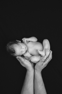 SWIETIES_NEWBORN_FOTOGRAAF_ANTWERPEN_KAPELLEN_LOKEREN_GENT_LEUVEN_KONTICH_DUFFEL_LINT_BRASSCHAAT_WILRIJK_ST-NIKLAAS_EDEGEM_FINE_ART_FAMILIEPORTRET