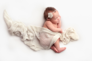 SWIETIES_NEWBORN_FOTOGRAAF_ANTWERPEN_KAPELLEN_LOKEREN_GENT_LEUVEN_KONTICH_DUFFEL_LIER_LINT_BONHEIDEN_ZEMST_MECHELEN_ST-NIKLAAS_EDEGEM_FINE_ART_FAMILIEPORTRET